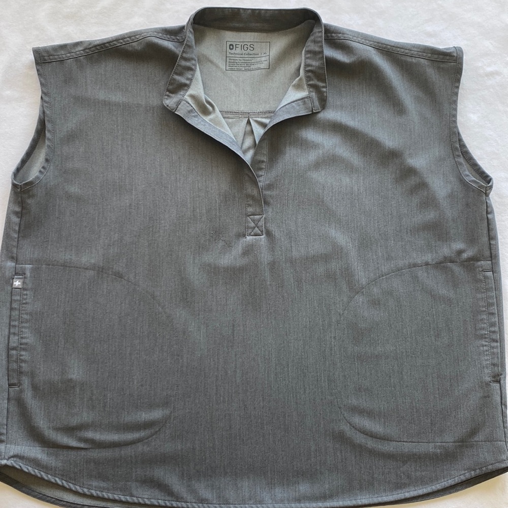 Figs Technical Collection/Rafaela Oversized Scrub Top/ Graphite color/ XL
